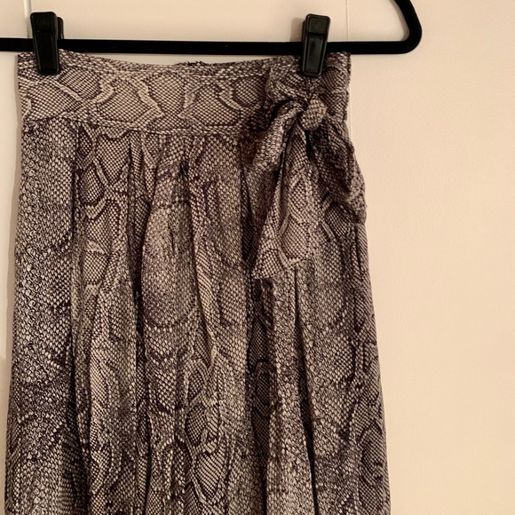 Maeve by Anthropologie Python Pleated Skirt - Picture 5 of 11